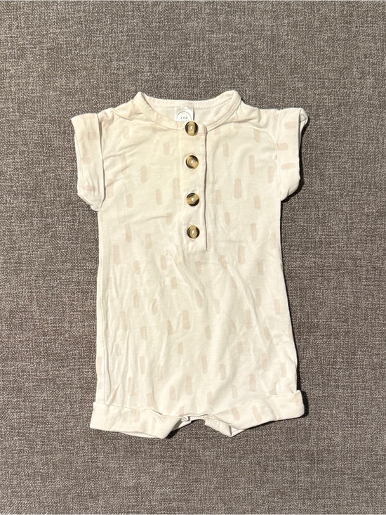 Lou Lou & Company Other - Lou Lou Newborn Cream Baby Button-Up Romper